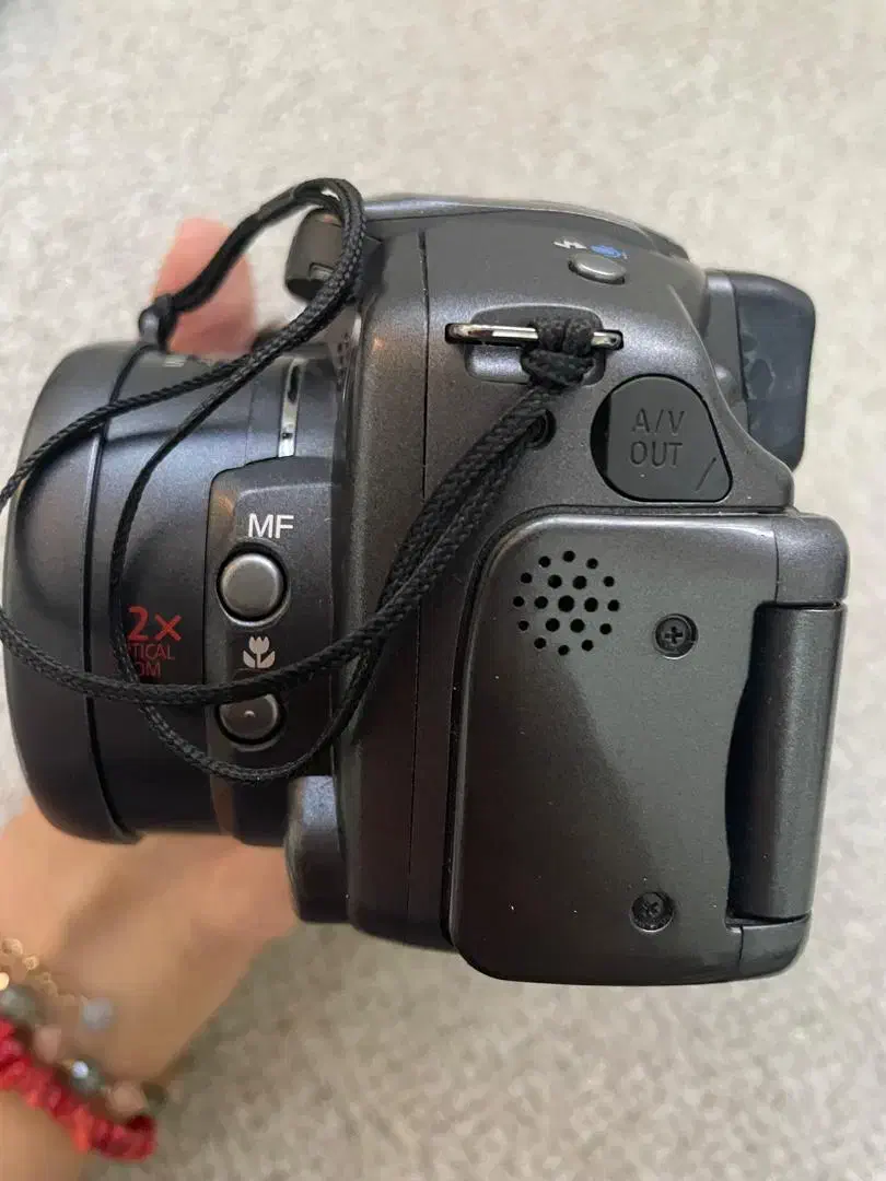 دوربین سالم با ادابتور شارژر کیف|دوربین عکاسی و فیلم‌برداری|شاهین‌شهر, مسکن مهر|دیوار