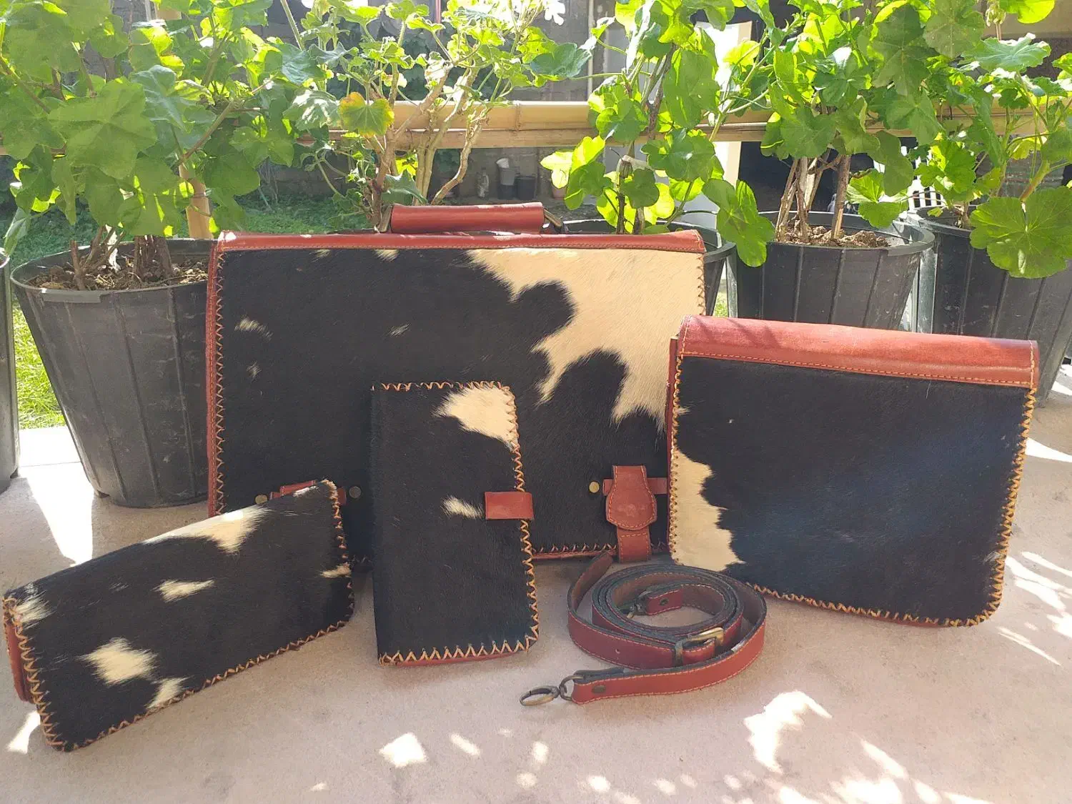 فروش ست چهار تیکه کیف چرم و پوست|کیف، کفش، کمربند|سیاهکل, |دیوار