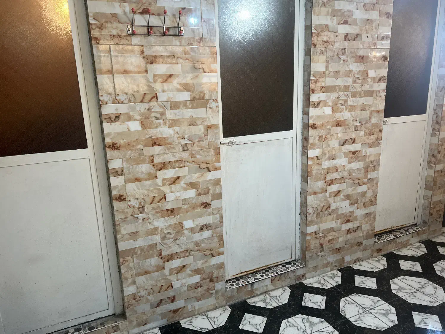 فروش درب سرویس و حمام|مصالح و تجهیزات ساختمان|شیراز, شهرک بهشتی|دیوار