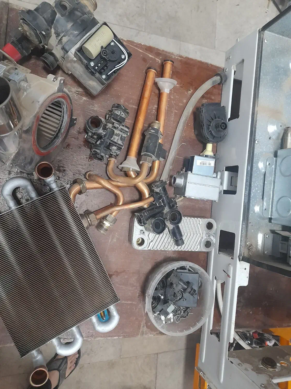 سرویس و تعمیر پکیج|آبگرمکن، پکیج، شوفاژ|هشتگرد, فاز ۷ مهستان|دیوار