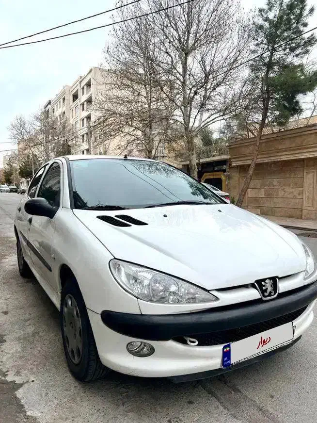 پژو ۲۰۶ تیپ۲ مدل۹۸|خودرو سواری و وانت|مشهد, دانشجو|دیوار