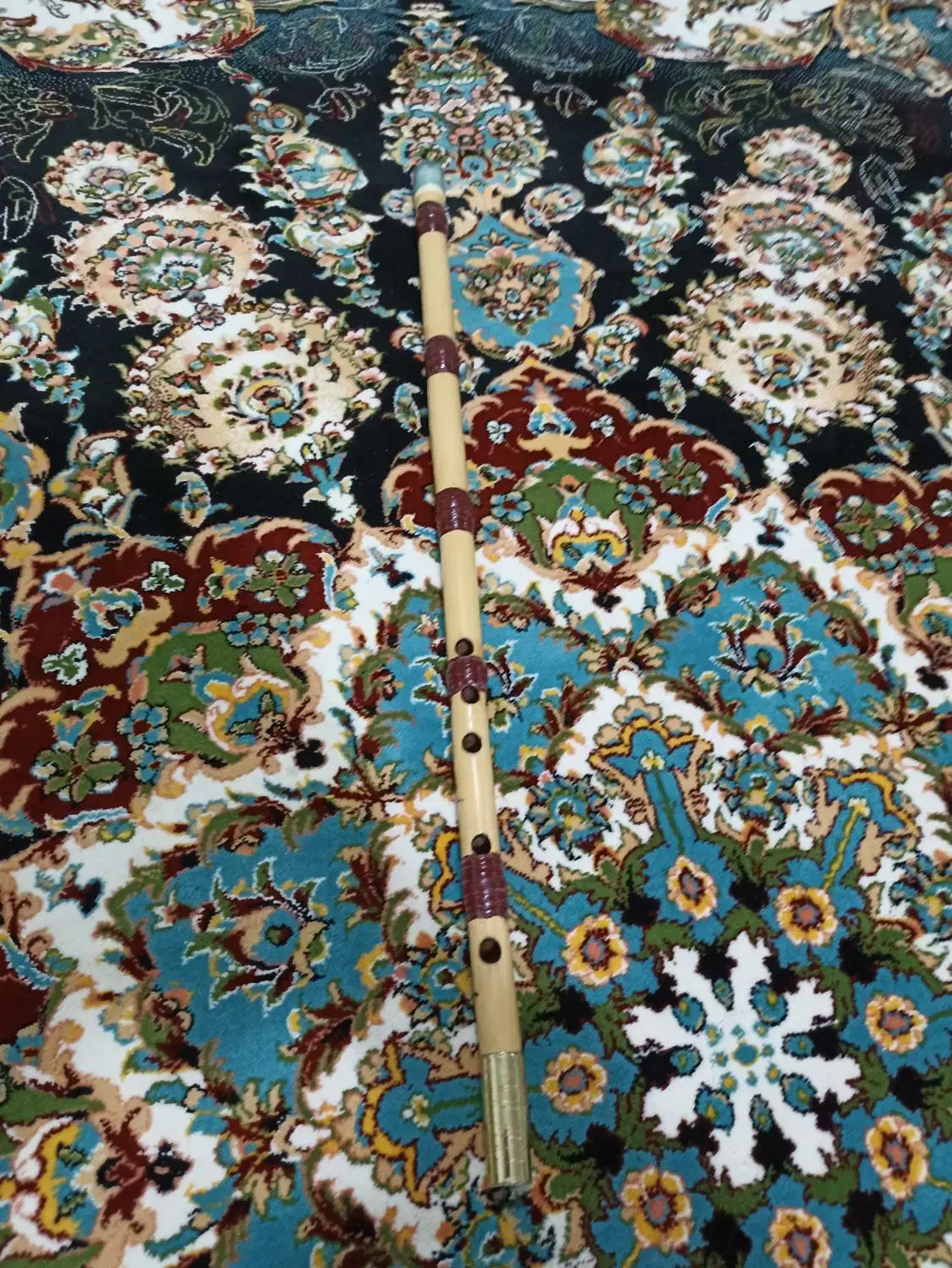 نی هفت بند|سازهای بادی|پارسآباد, |دیوار