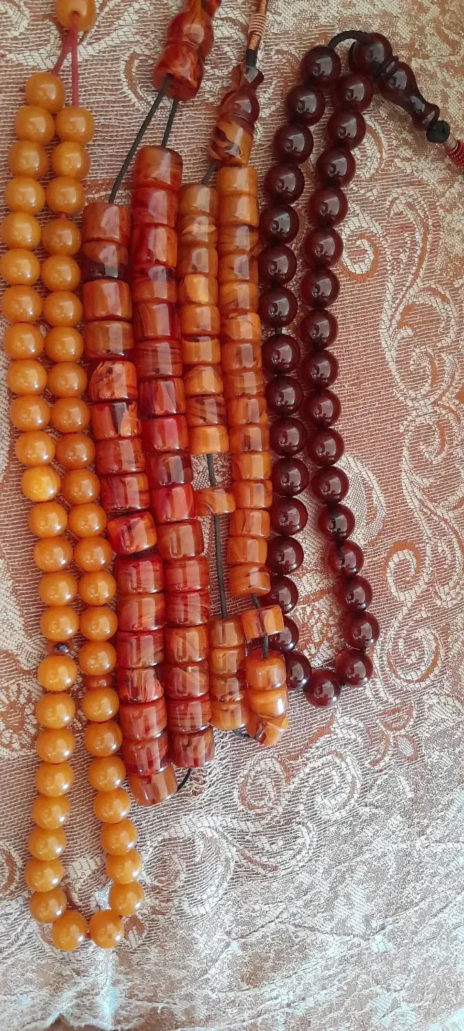 تسبیح سندلوس وکهروبافروش|کلکسیون اشیاء عتیقه|بیجار, |دیوار