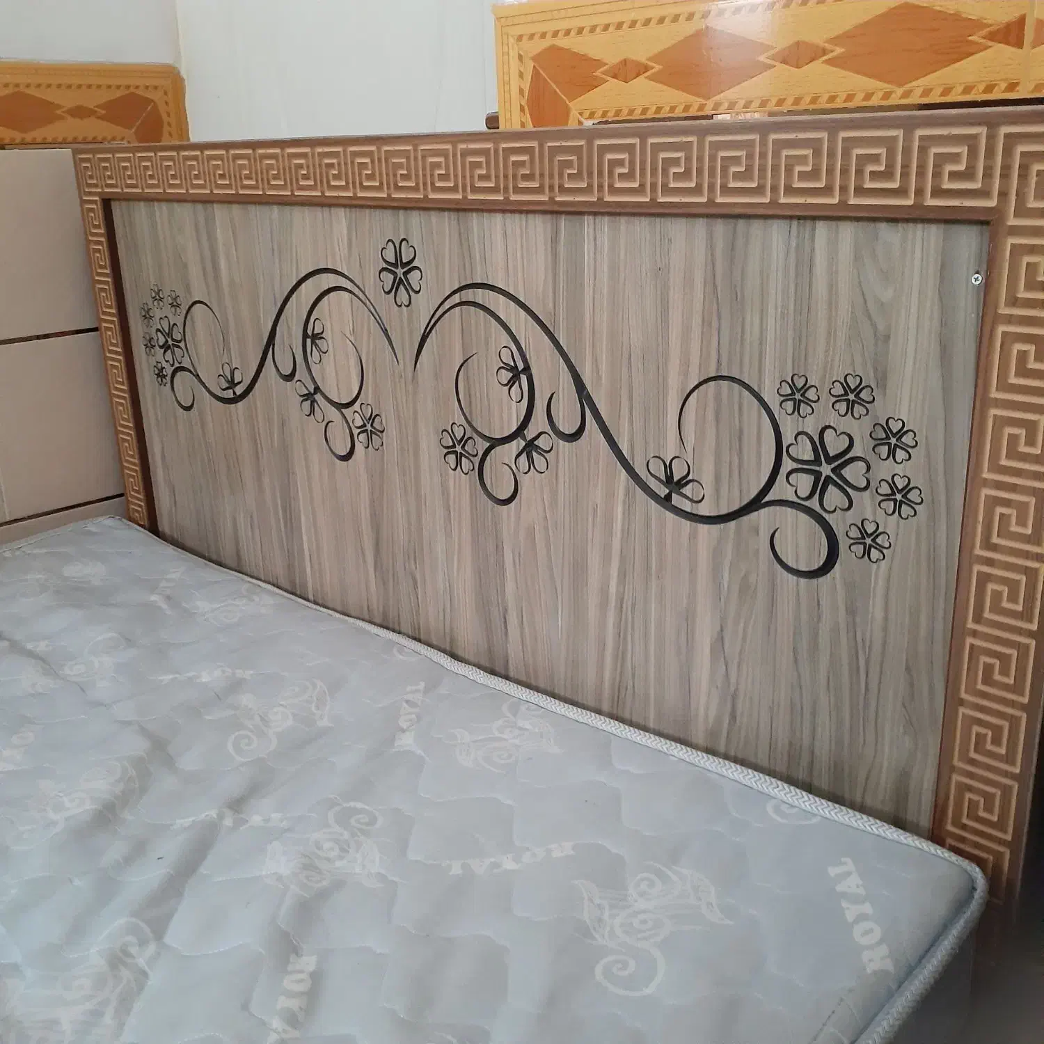 تخت دو نفره|تخت و سرویس خواب|کرمان, |دیوار