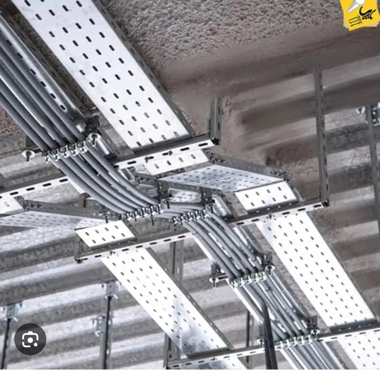 کارگر ساده مبتدی یا برق کار ساده با اموزش|استخدام معماری، عمران و ساختمانی|مشهد, آیت الله کاشانی|دیوار