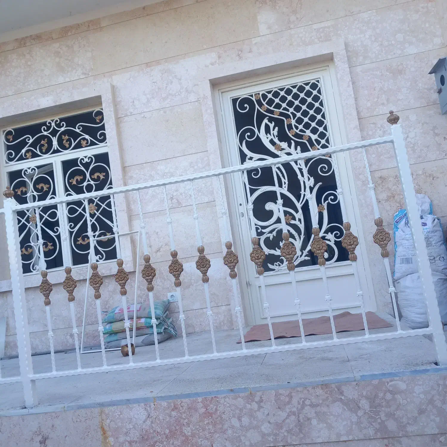 نقاش ساختمان نقاشی ساختمانی|خدمات پیشه و مهارت|اهر, |دیوار