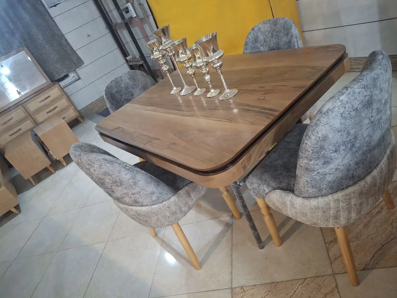 میز غذا خوردی چهار نفره|میز و صندلی غذاخوری|کنگاور, |دیوار