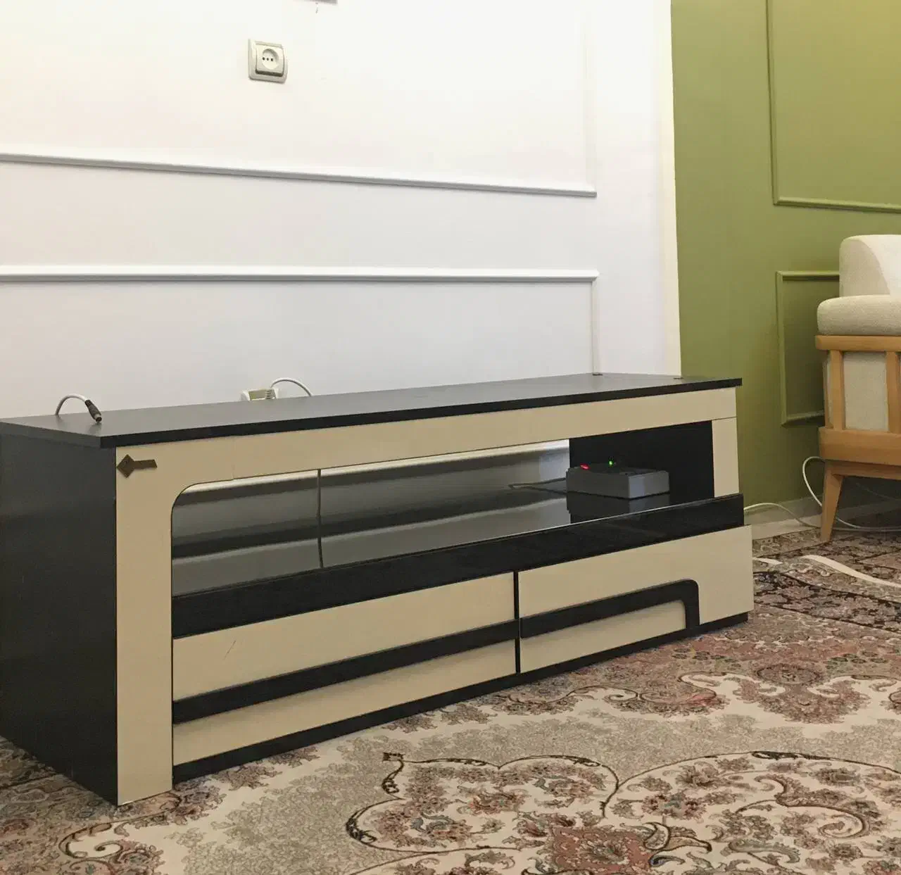 میز تلوزیون در حد|میز تلویزیون|اسلامشهر, شهرک مصطفی خمینی|دیوار