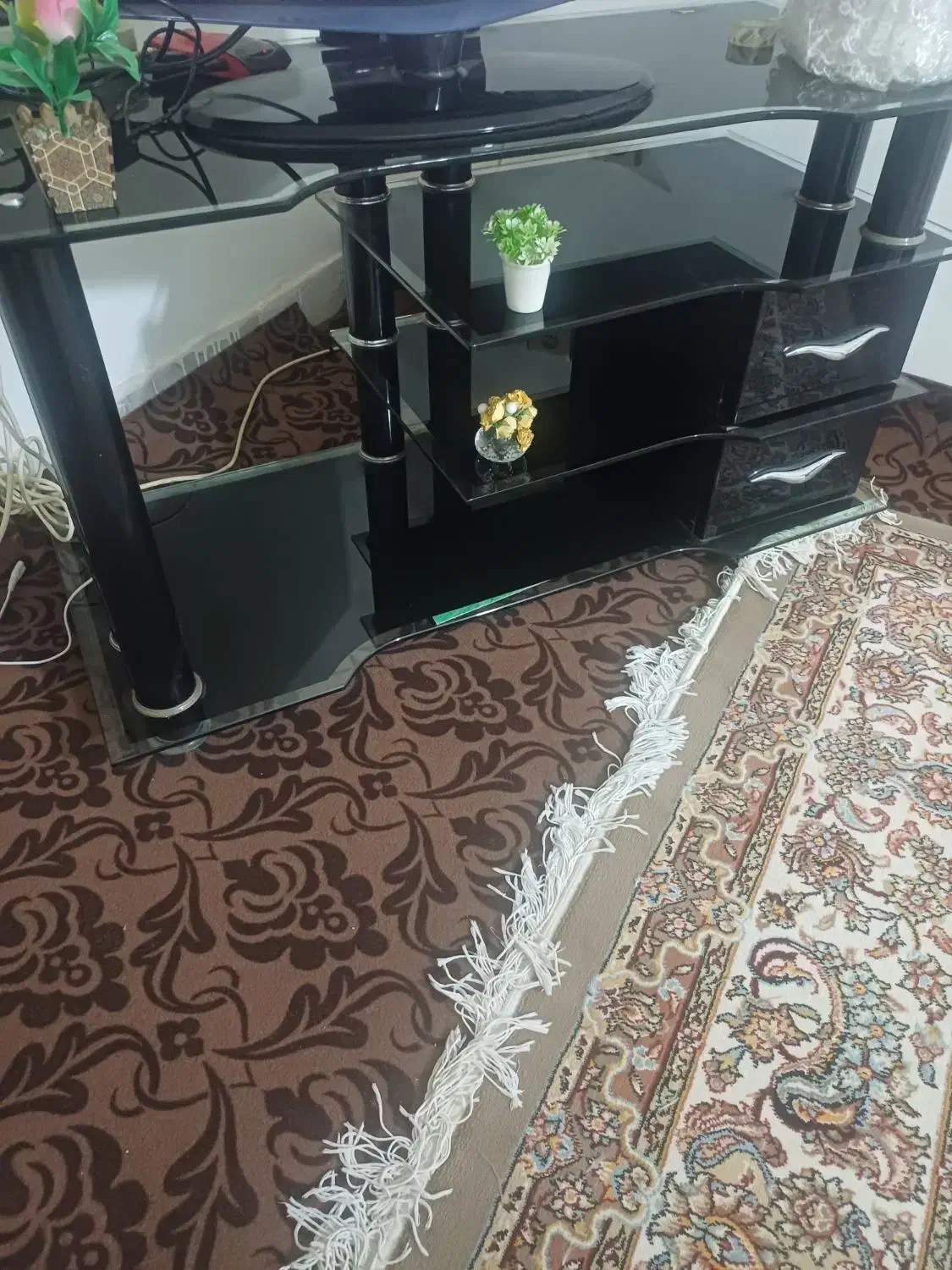 تلوزیون ۳۲اینچ سالم ودرحال کار|تلویزیون و پروژکتور|هشتگرد, شهرک مهستان ۱|دیوار