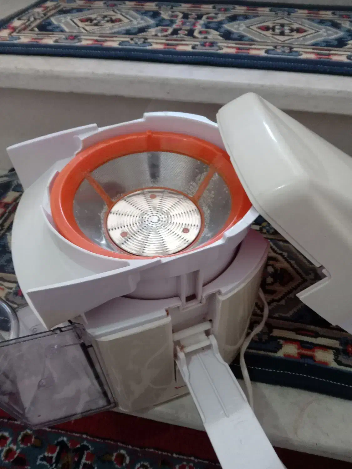 آب میوه گیری کاملا سالم وقوی|آبمیوهگیر و آبمرکباتگیر|مشکیندشت, |دیوار