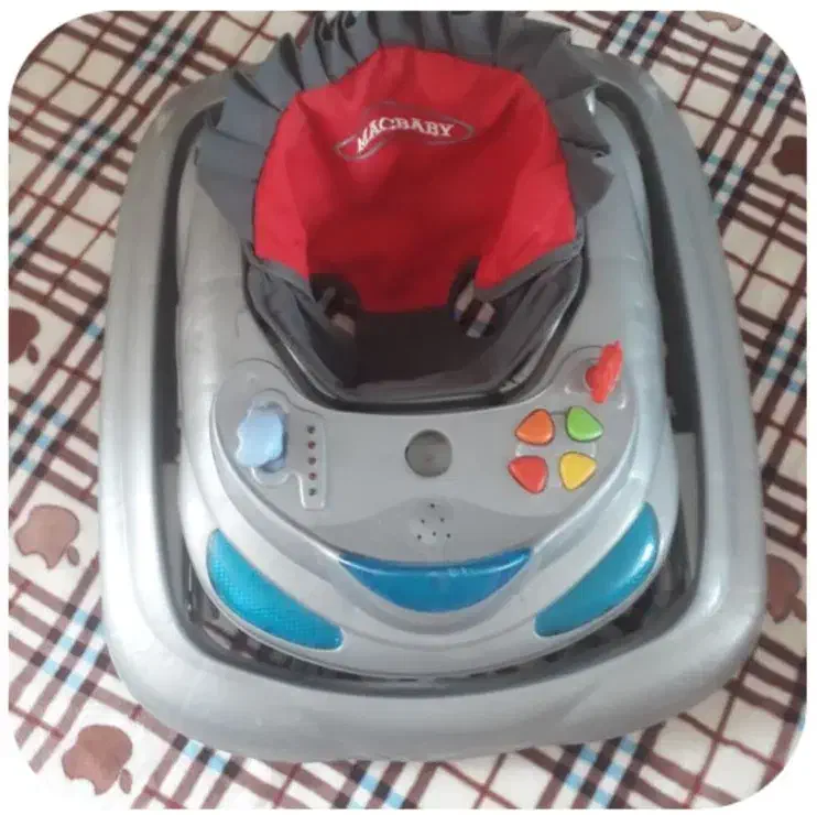 کریر و روروئک و رختخواب نوزاد به همراه ساک لباس|کالسکه و لوازم جانبی|اصفهان, شهرک کاوه|دیوار