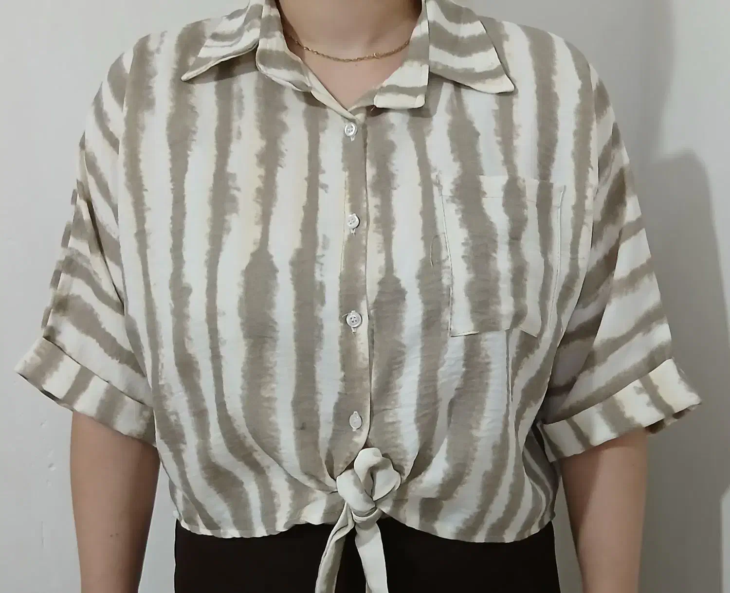 لباس دخترانه|لباس|قرچک, میرزائی شمالی|دیوار