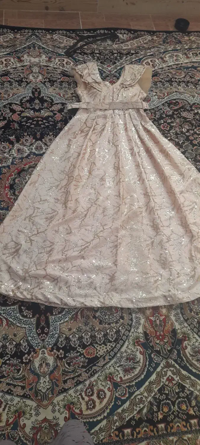 لباس مجلسی|لباس|گرمی, |دیوار