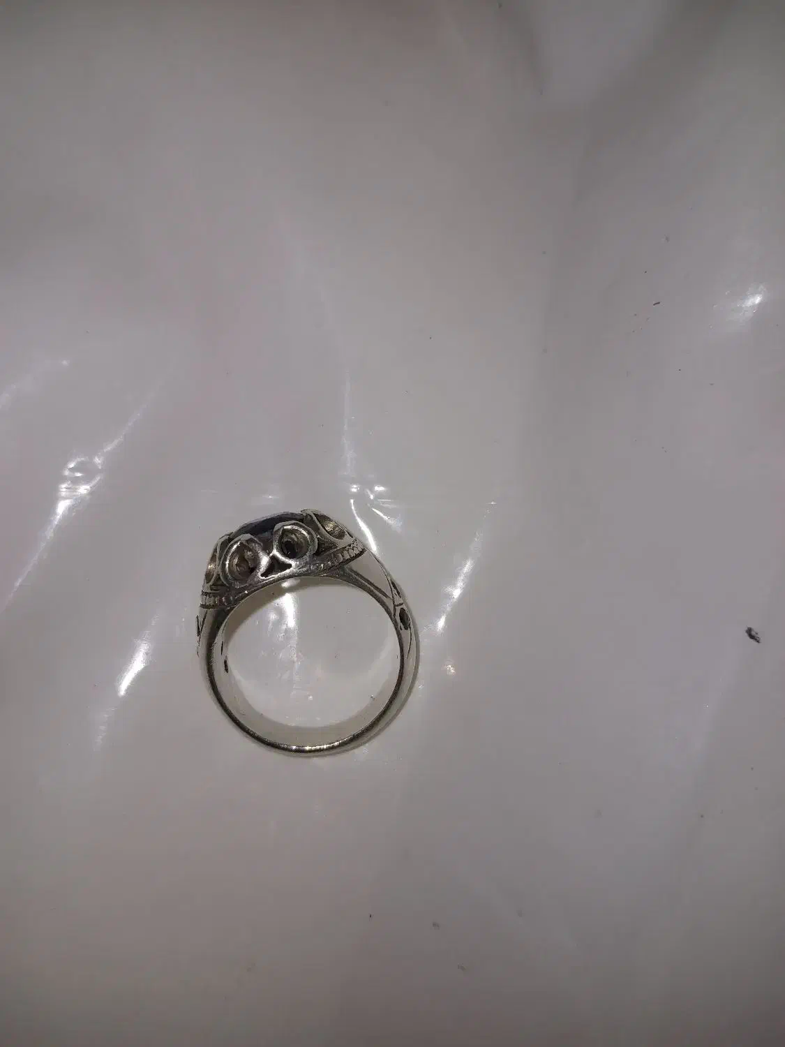 انگشتر|زیورآلات و اکسسوری|قم, قلعه کامکار|دیوار