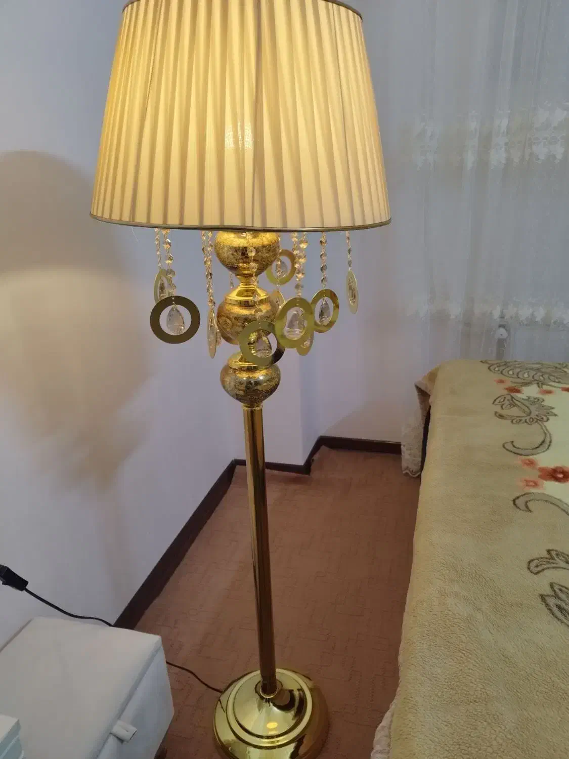 اواژور|چراغ خواب و آباژور|شاهرود, |دیوار