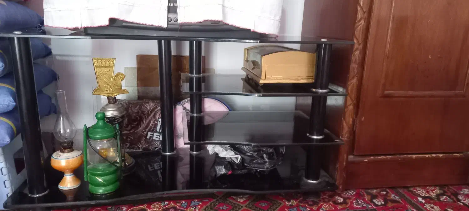 تلویزیون وزیر تلویزیون ودستگاه دیجیتال|تلویزیون و پروژکتور|سنندج, |دیوار