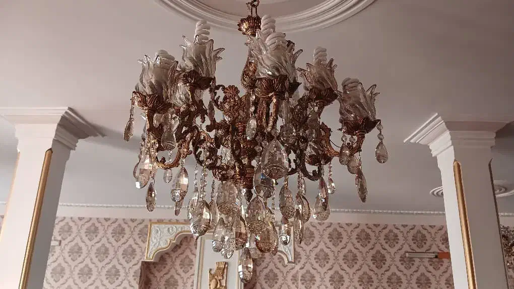 لوستر برنز 12شاخه|لوستر و چراغ آویز|زنجان, |دیوار