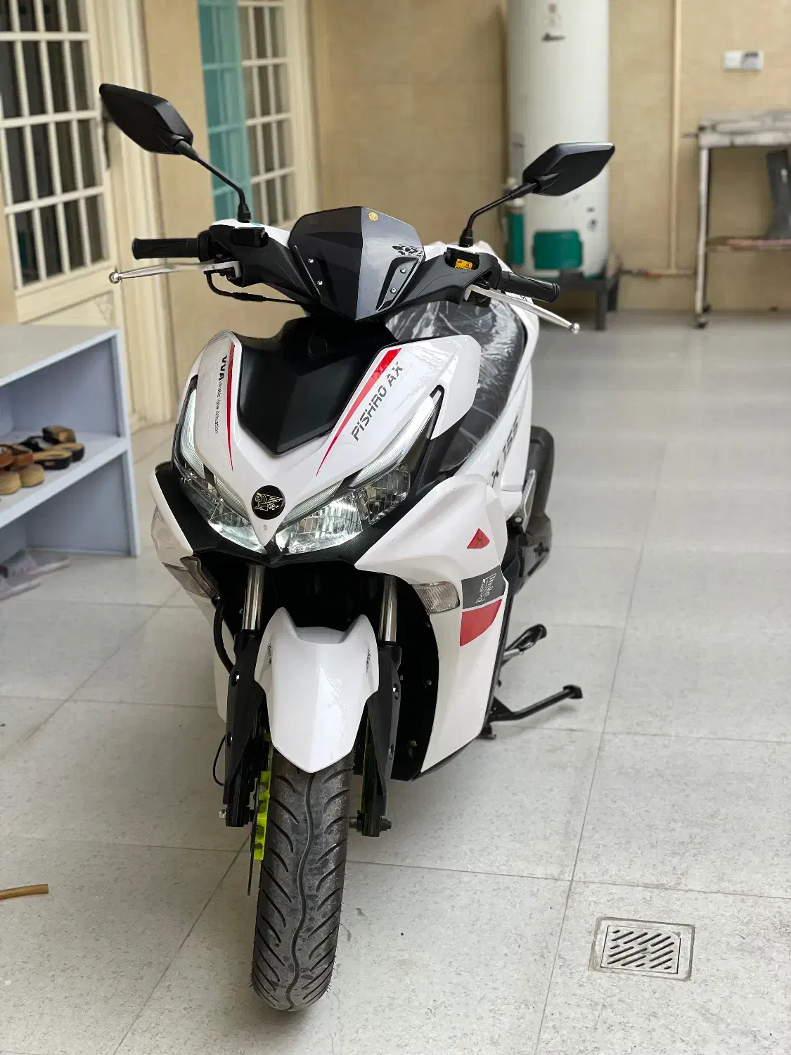 موتور پیشرو طرح آیروکس خشک وخاص|موتورسیکلت|ایذه, |دیوار