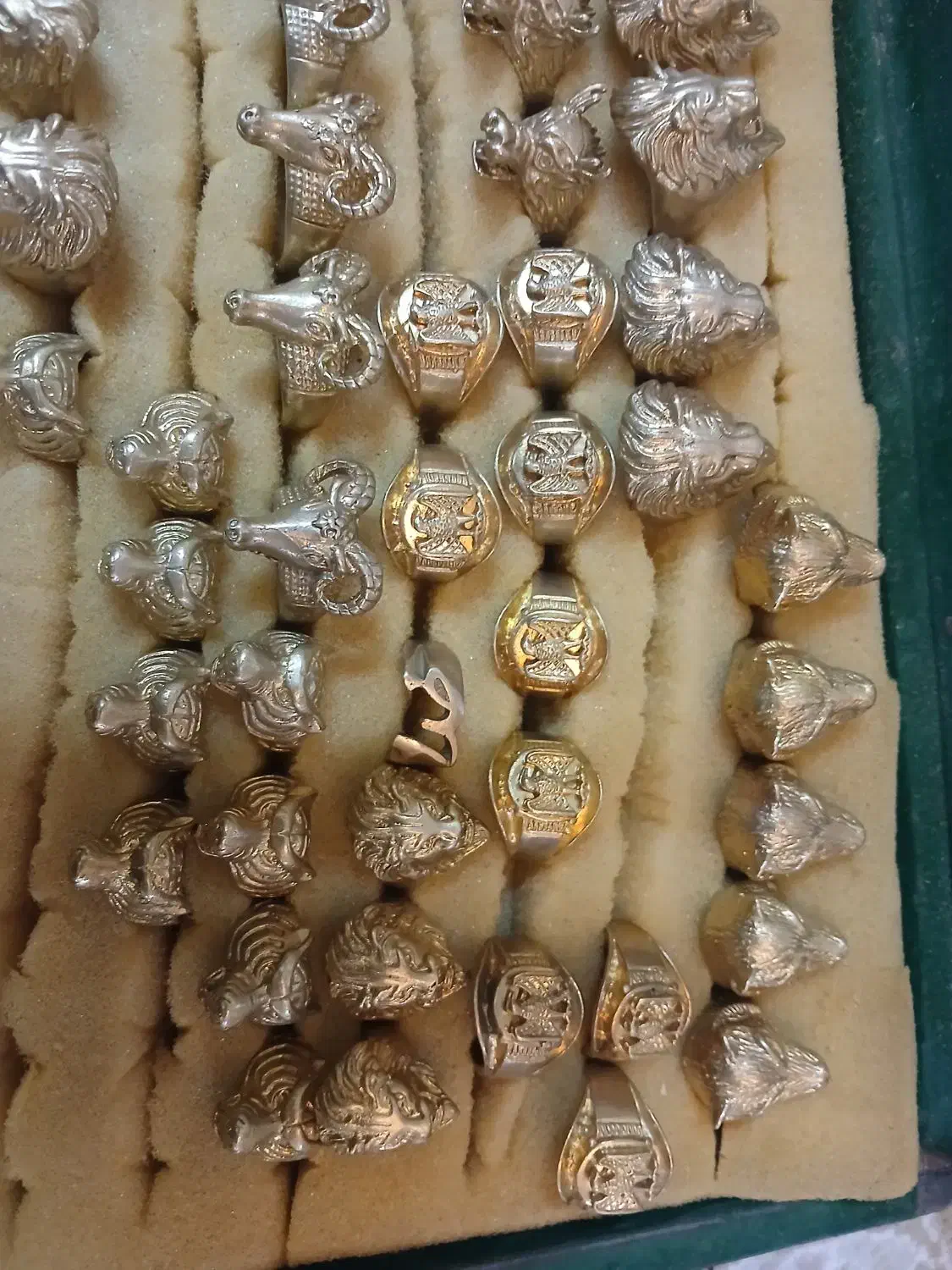 انگشتر برنجی ب صورت عمده|بدلیجات|بروجرد, |دیوار