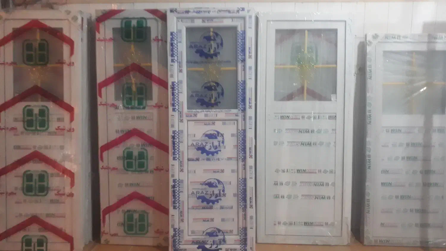 درب و پنجره سرویسی پیش ساخته|مصالح و تجهیزات ساختمان|رفسنجان, |دیوار