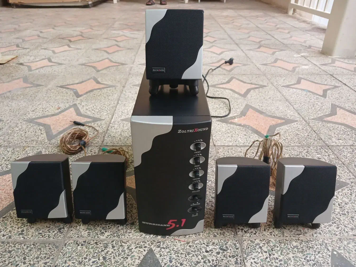 اسپیکر 5 تیکه زولتریکس سالم|سیستم صوتی خانگی|پیشوا, |دیوار