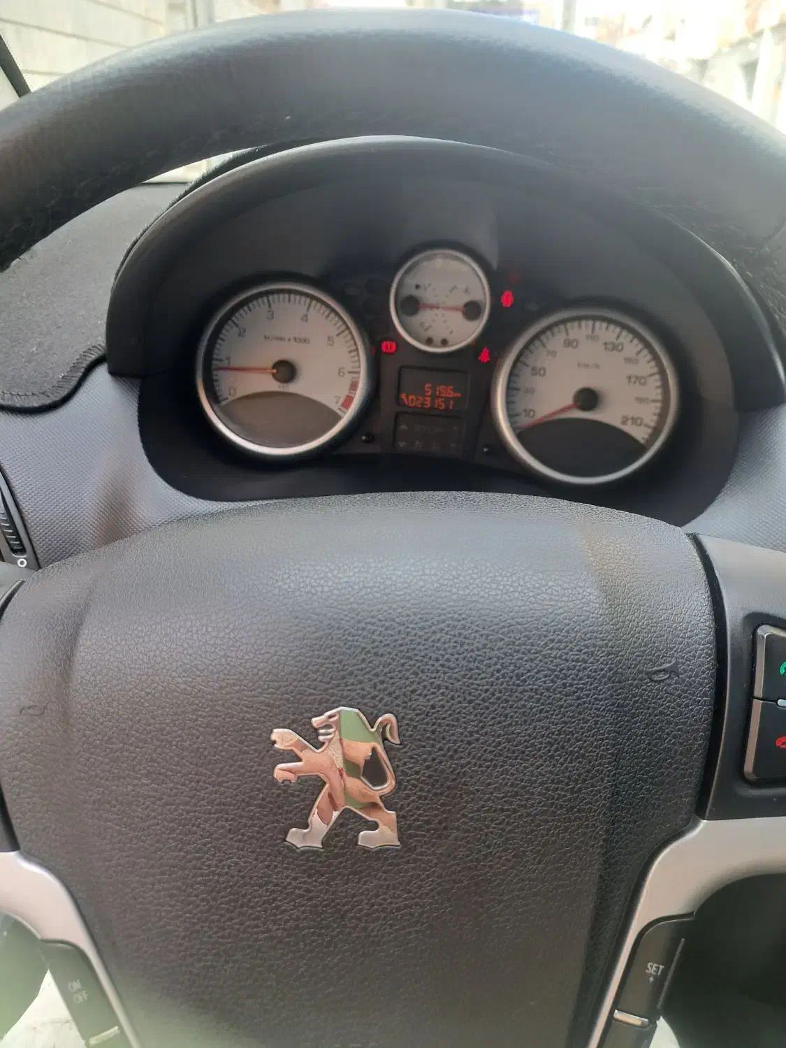 ۲۰۷مدل۴۰۴|خودرو سواری و وانت|زنجان, |دیوار