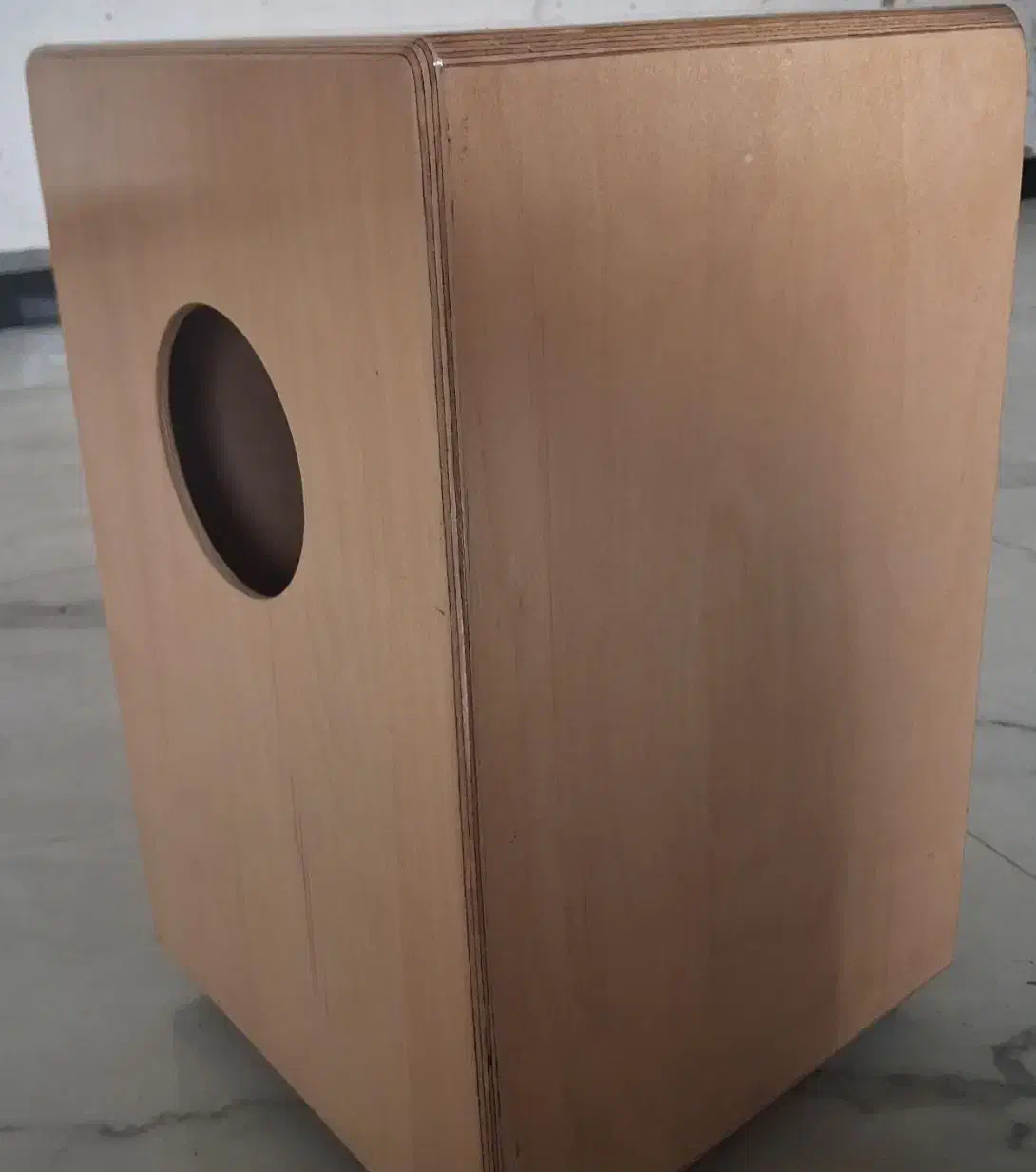 کاخن در حد نو|درام و پرکاشن|ساری, |دیوار