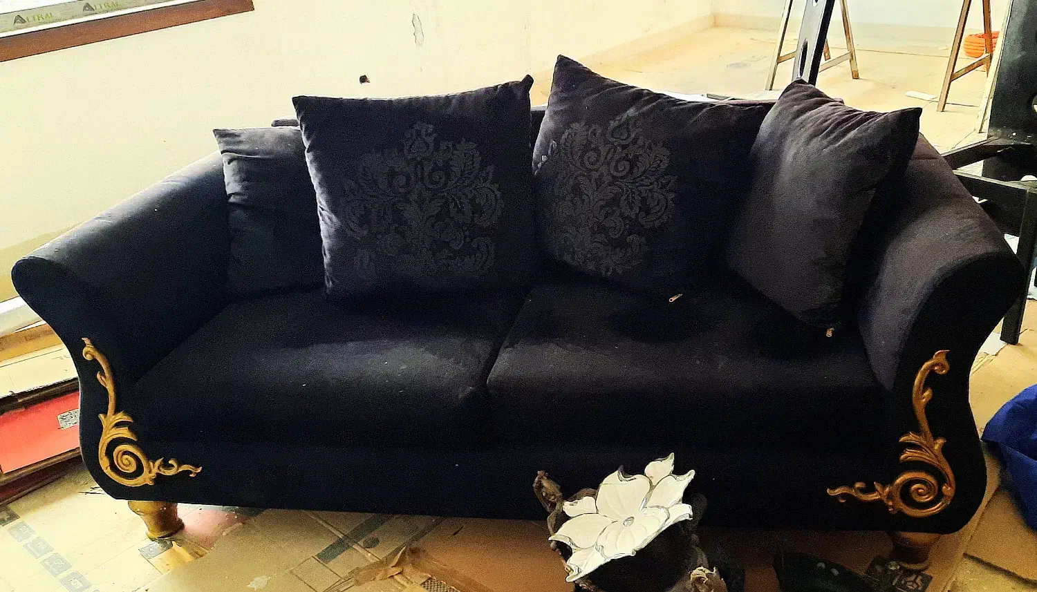 مبل|مبلمان خانگی و میز عسلی|فریدون‌کنار, |دیوار