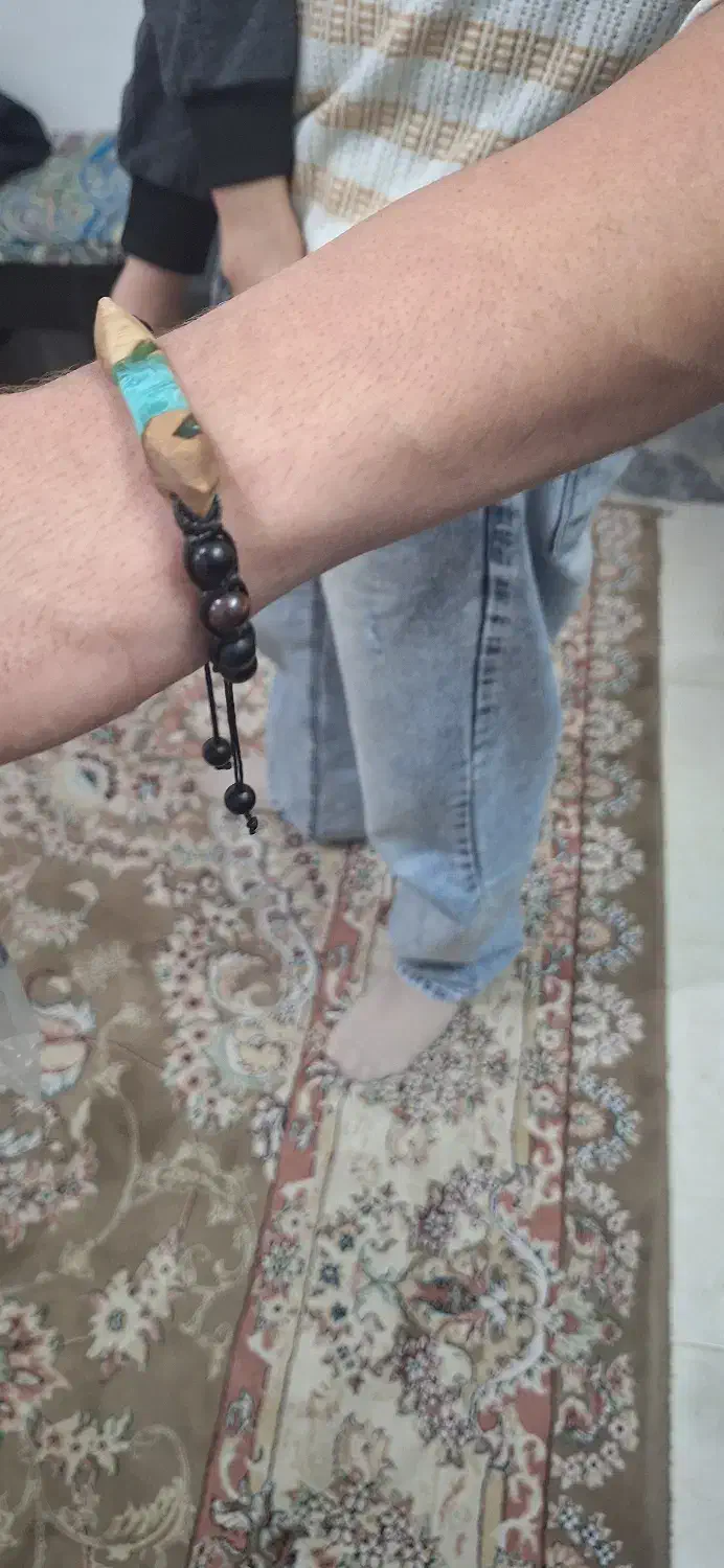 دستبند|بدلیجات|قم, باغ شازده|دیوار