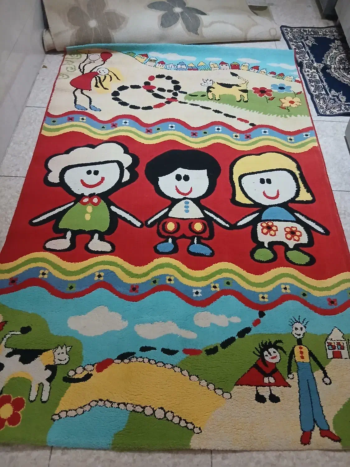 فرش کودک کارکرده ولی قابل استفاده|فرش|بهارستان, |دیوار