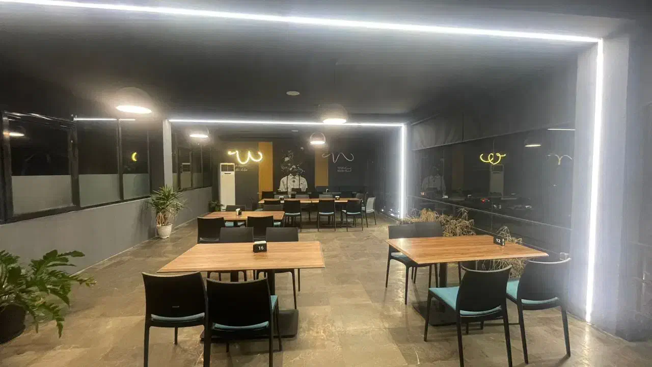 میز و صندلی ومبلی رستورانی|میز و صندلی غذاخوری|نور, |دیوار