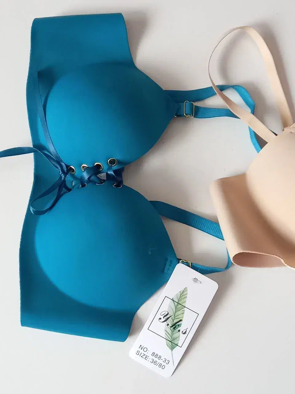 سوتین|لباس|کاشان, گارزگاه|دیوار