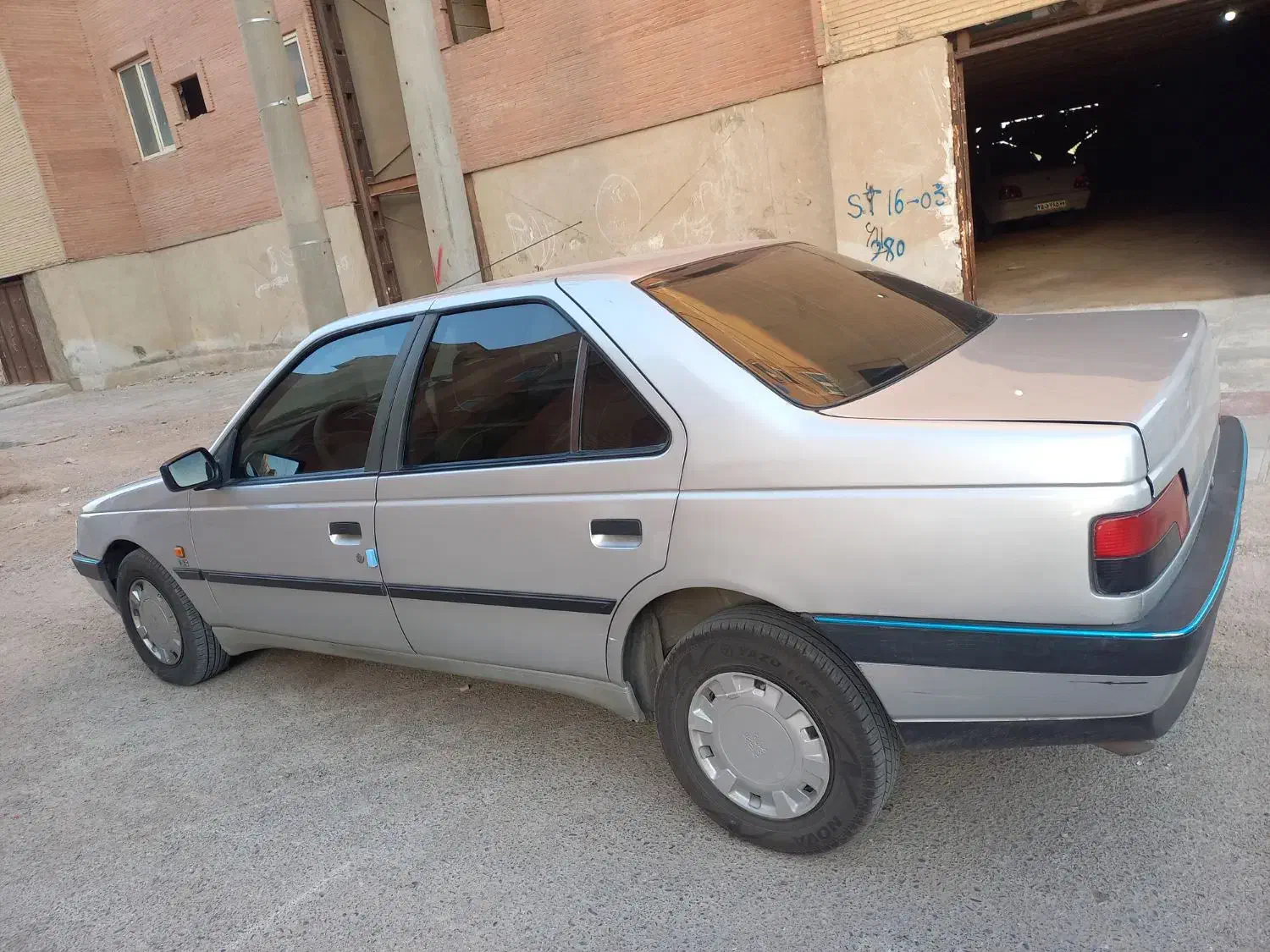 پژوه ۴۰۵ جی ال ایکس تمیز|خودرو سواری و وانت|آبادان, |دیوار