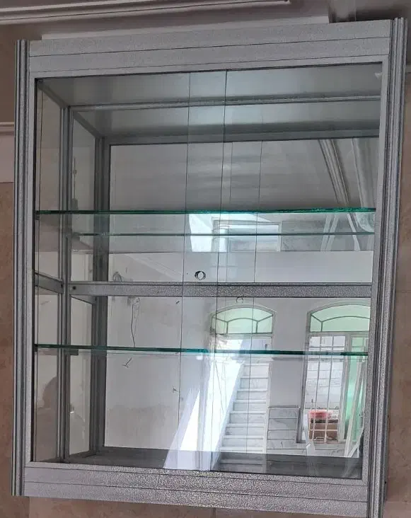 ویترین آلومینیومی قیمت توافقی|فروشگاه و مغازه|قم, لسانی|دیوار