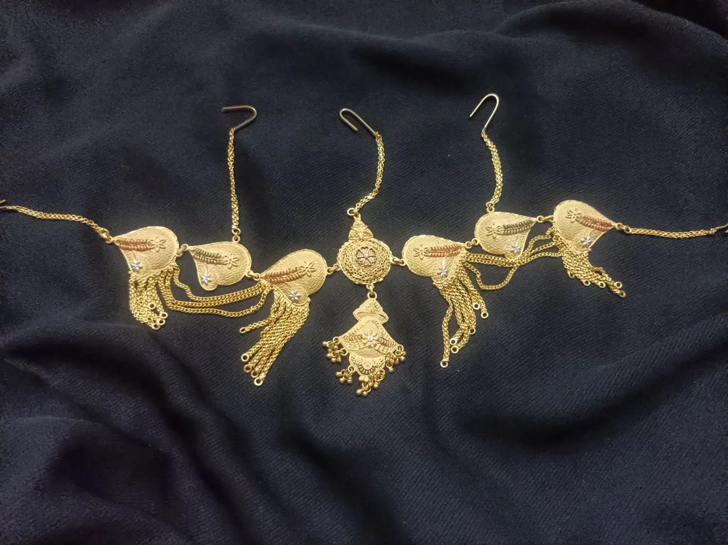 سربند بلوچی بَدل|بدلیجات|بمپور, |دیوار