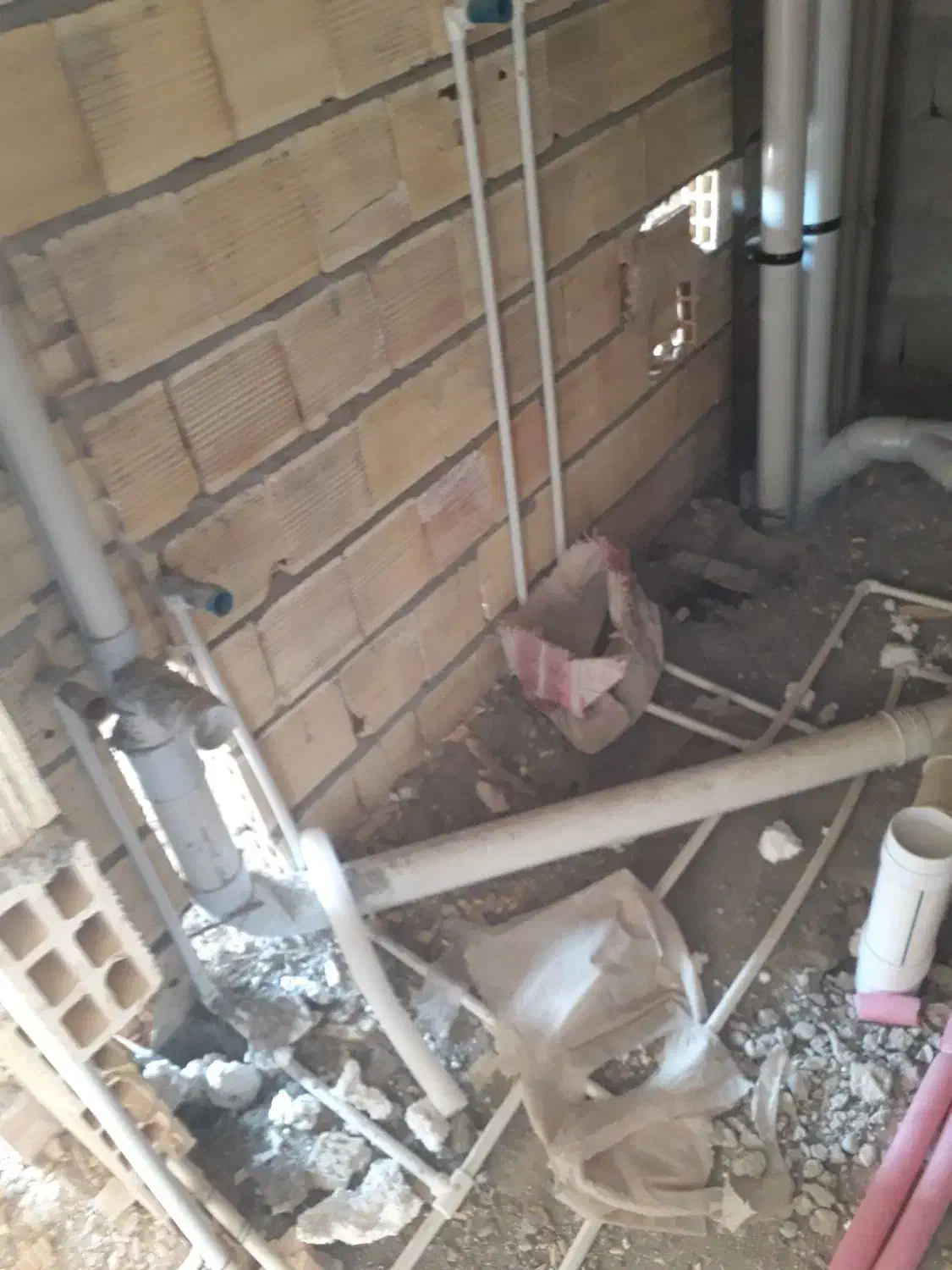 شاگرد تاسیسات لوله کشی|استخدام معماری، عمران و ساختمانی|قم, پردیسان|دیوار