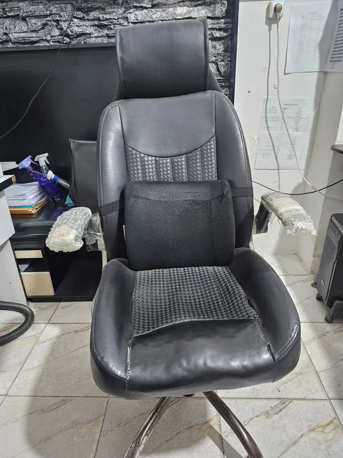 دوعدد صندلی چرخ دار سالم از همه لحاظ|صندلی و نیمکت|بندرعباس, |دیوار