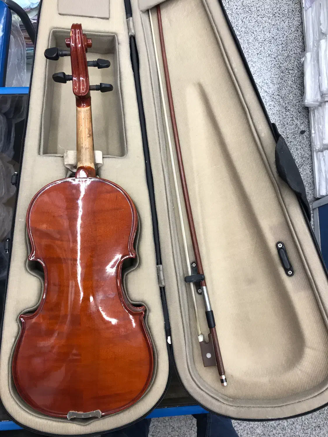 ویولن ۳/۴ آماتی|ویولن|تهران, فلسطین (میدان انقلاب)|دیوار