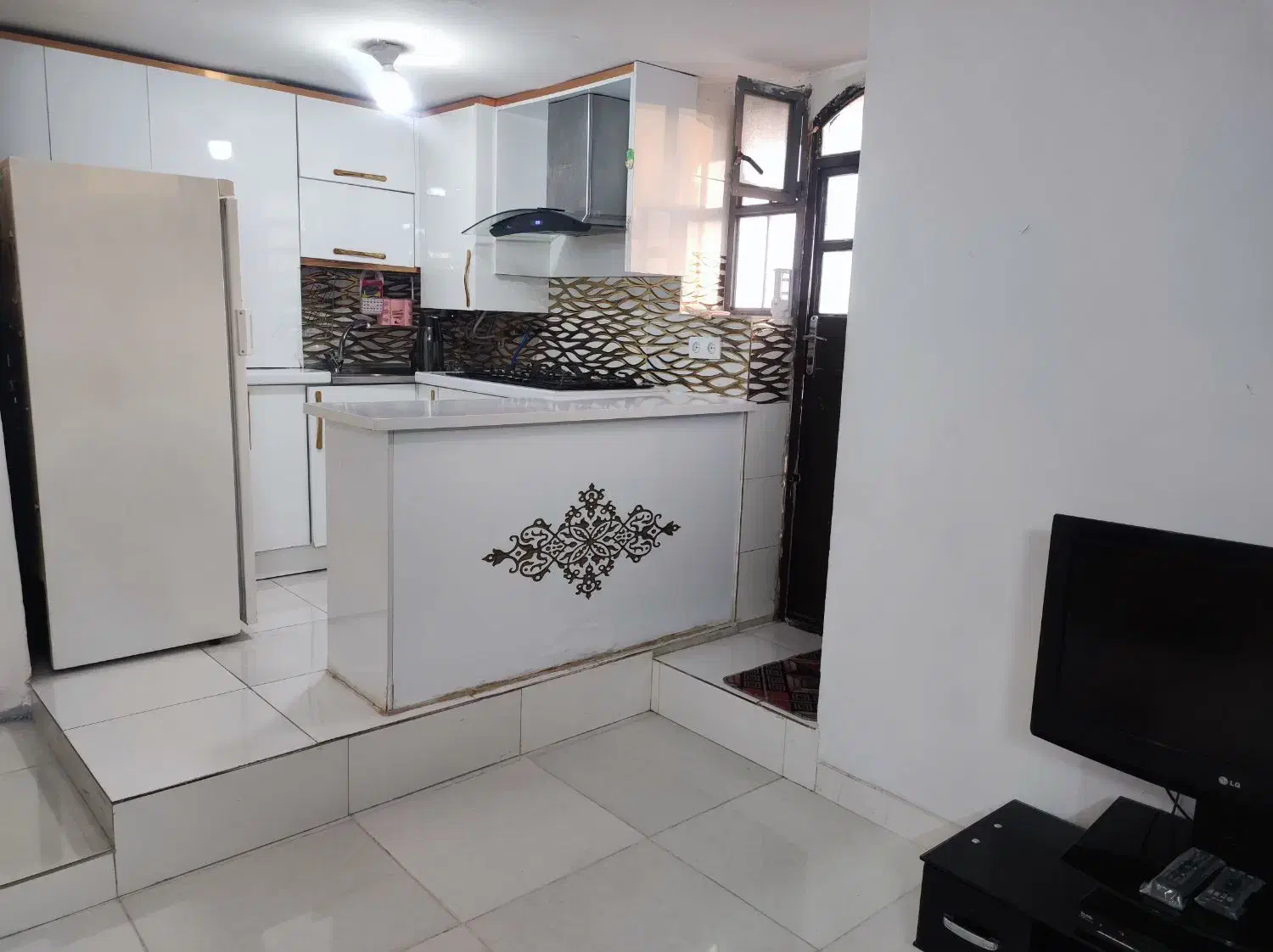 منزل مبله یک خوابه|اجارهٔ کوتاهمدت آپارتمان و سوئیت|شیراز, ریاستی|دیوار