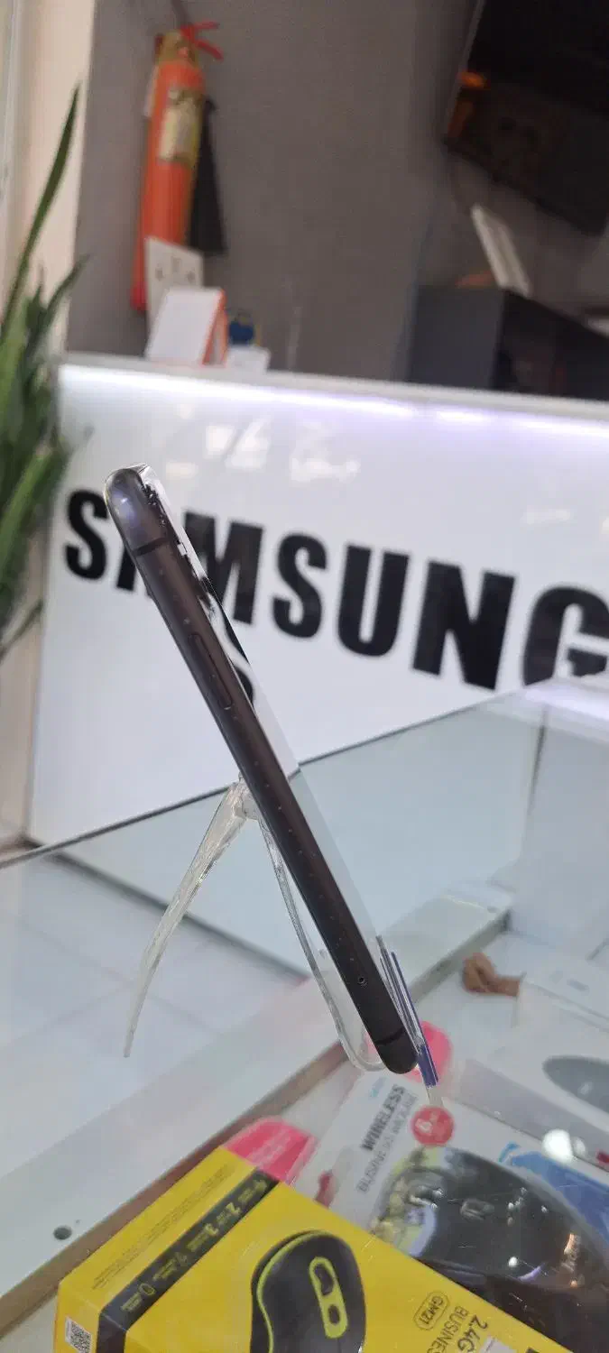 iPhone 11|موبایل|قم, بنیاد|دیوار