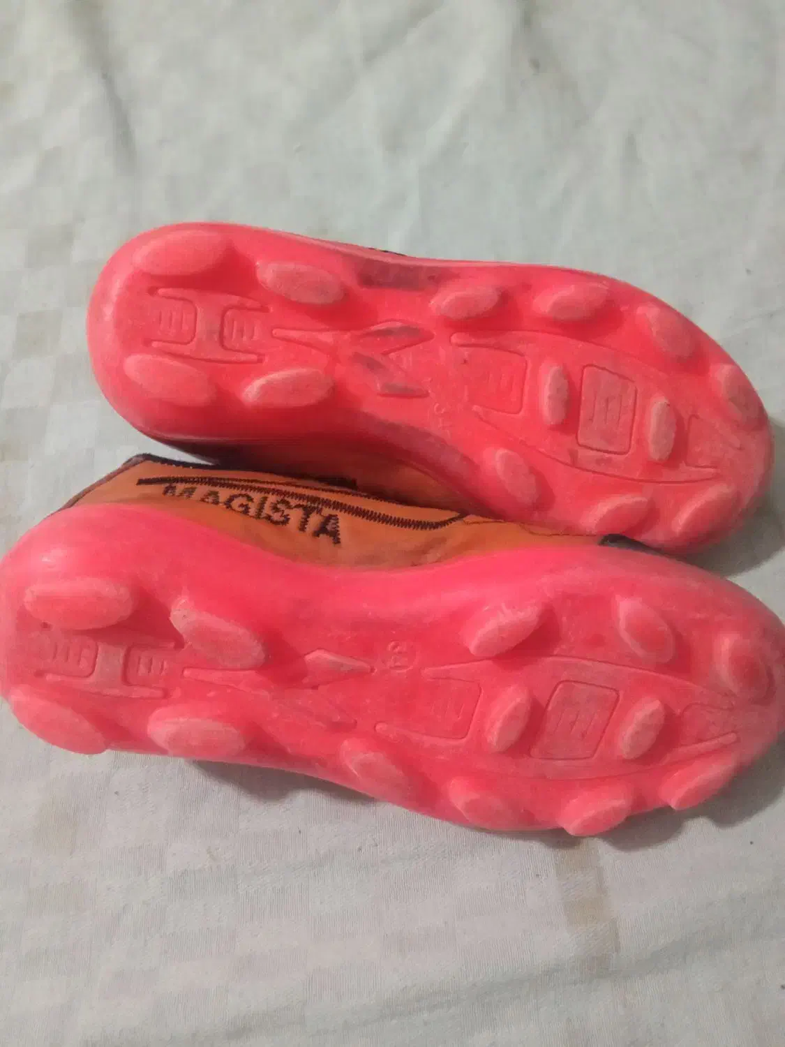 فوتبالی سایز34و36|کفش و لباس بچه|گنبد کاووس, |دیوار