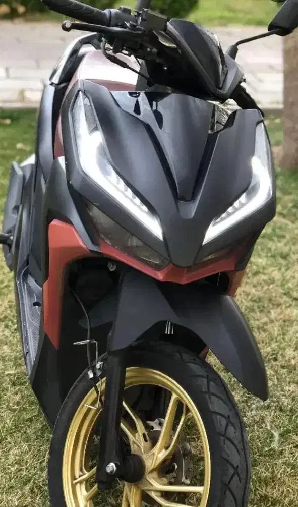 فروش ویژه کلیک و آیروکس صفر و کارکرده اقساطی|موتورسیکلت|لاهیجان, کوی آزادگان|دیوار