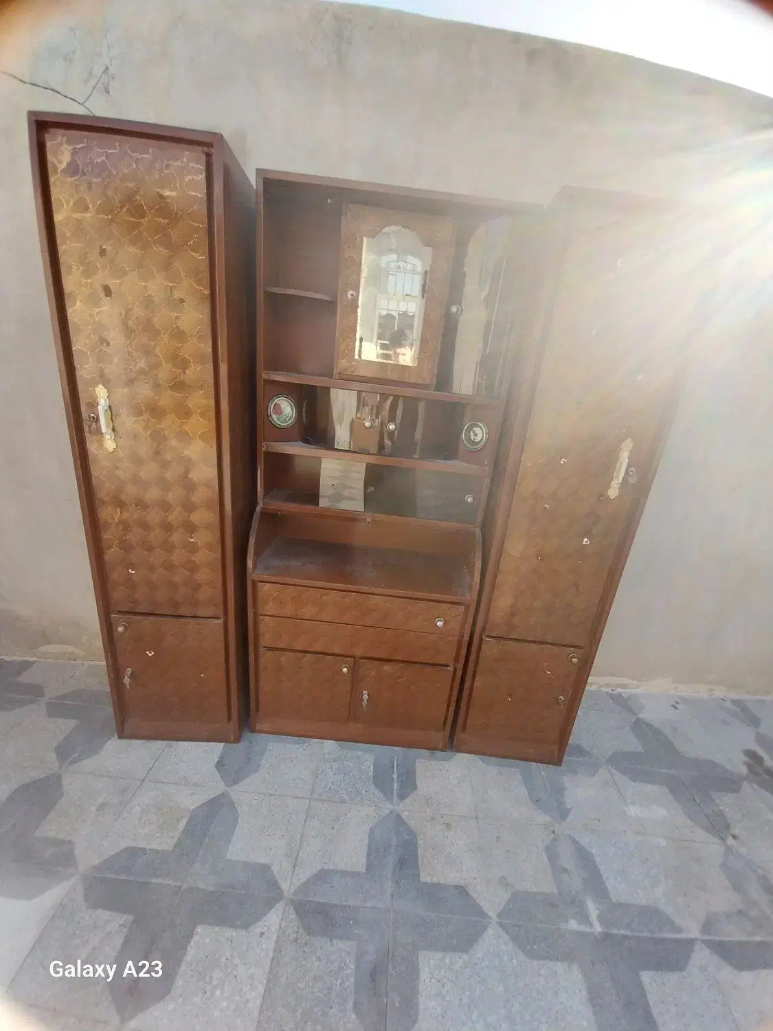 کمد|جاکفشی، کمد، دراور|جهرم, |دیوار