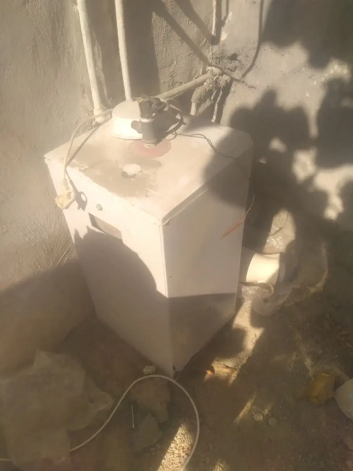 آب گرمکن ۶۰ لیتری|آبگرمکن، پکیج، شوفاژ|میناب, |دیوار