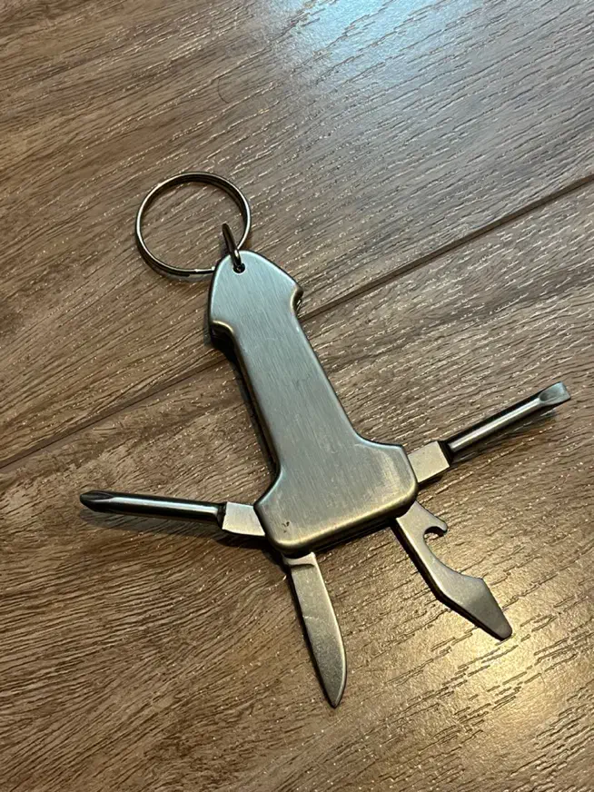 چاقو چندکاره|کوهنوردی و کمپینگ|اصفهان, پارک ایثارگران|دیوار