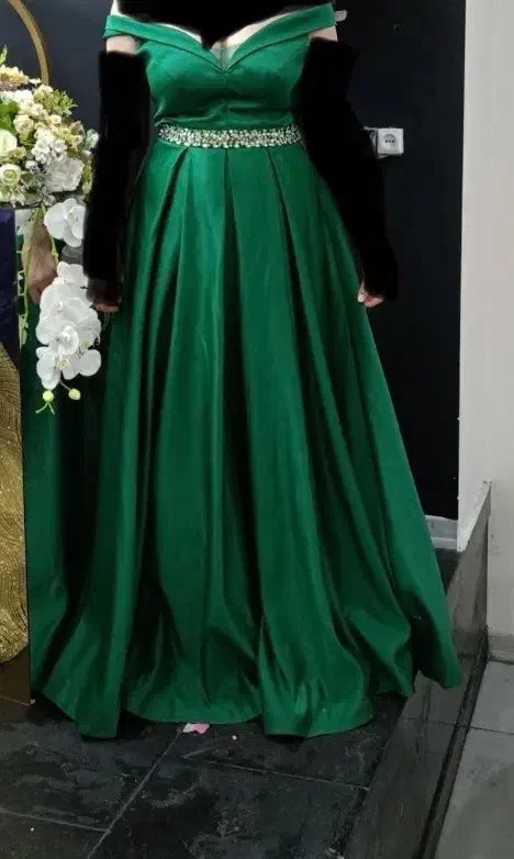 لباس مجلسی|لباس|بوئین زهرا, |دیوار