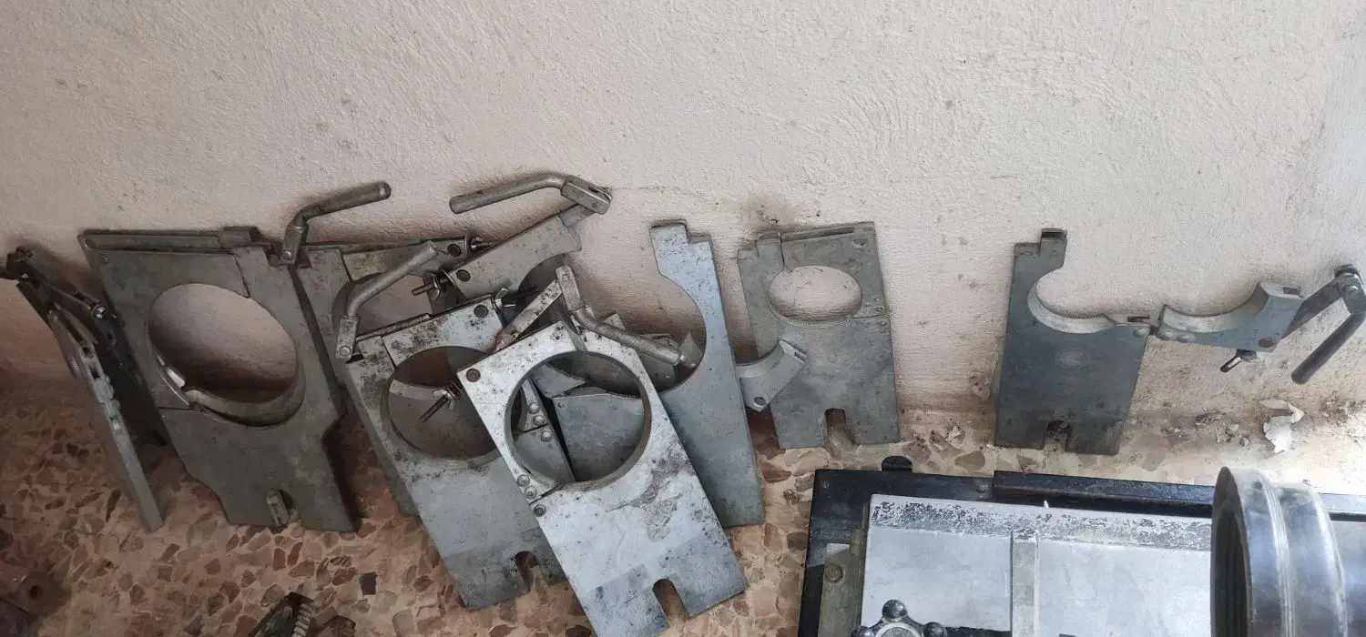 اتو پرس لوله های فاضلاب و پلی اتیلن- گیره لوله|ماشین‌آلات صنعتی|شیراز, تندگویان|دیوار