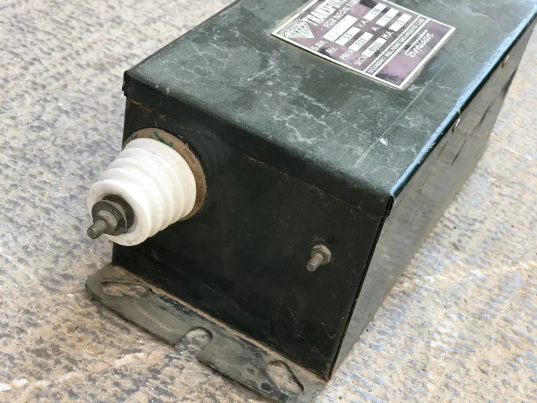 ترانس|ابزارآلات|اصفهان, بهار آزادی|دیوار