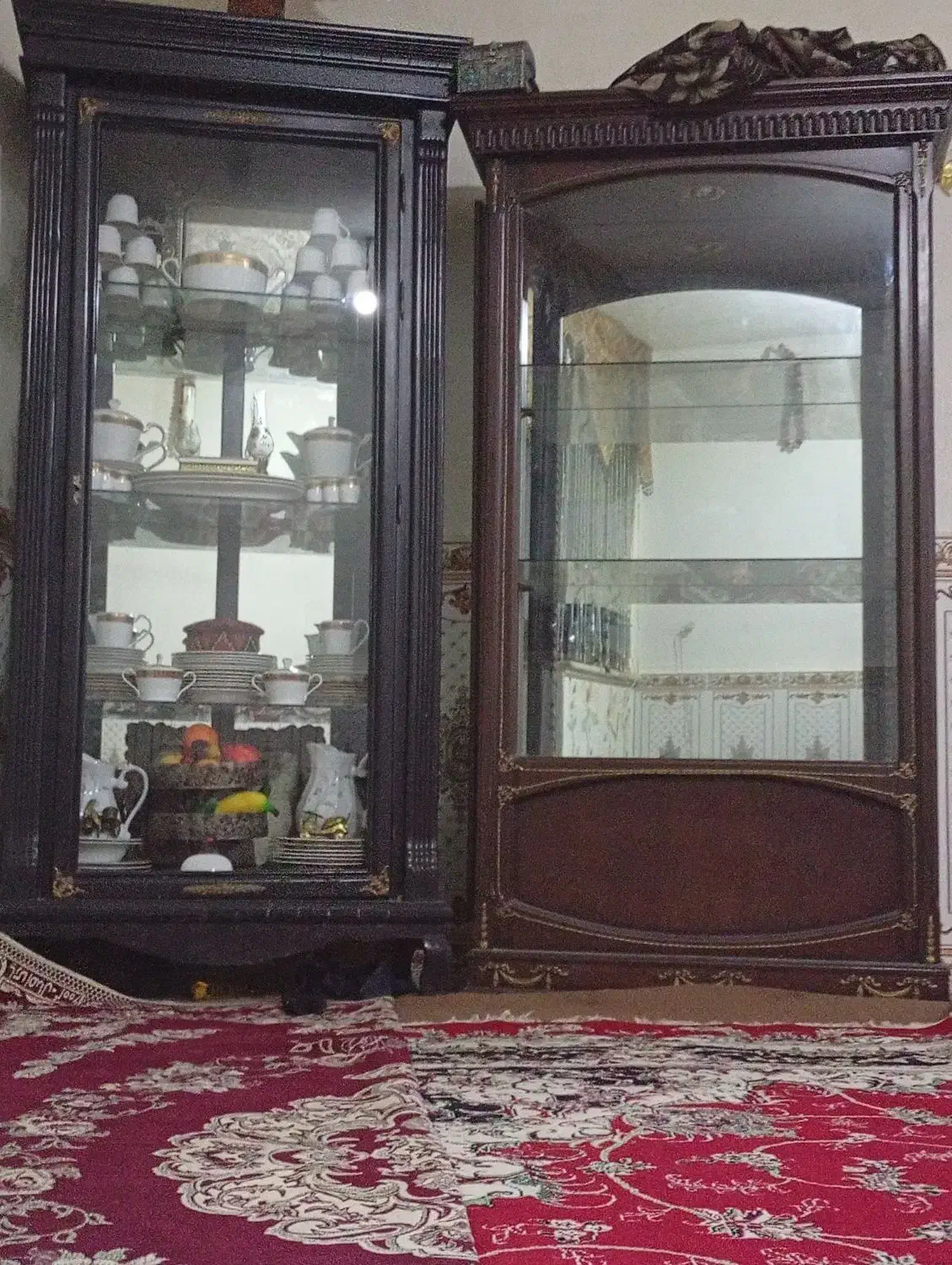 بوفه چوب قدیمی|بوفه، ویترین، کنسول|کرمانشاه, |دیوار