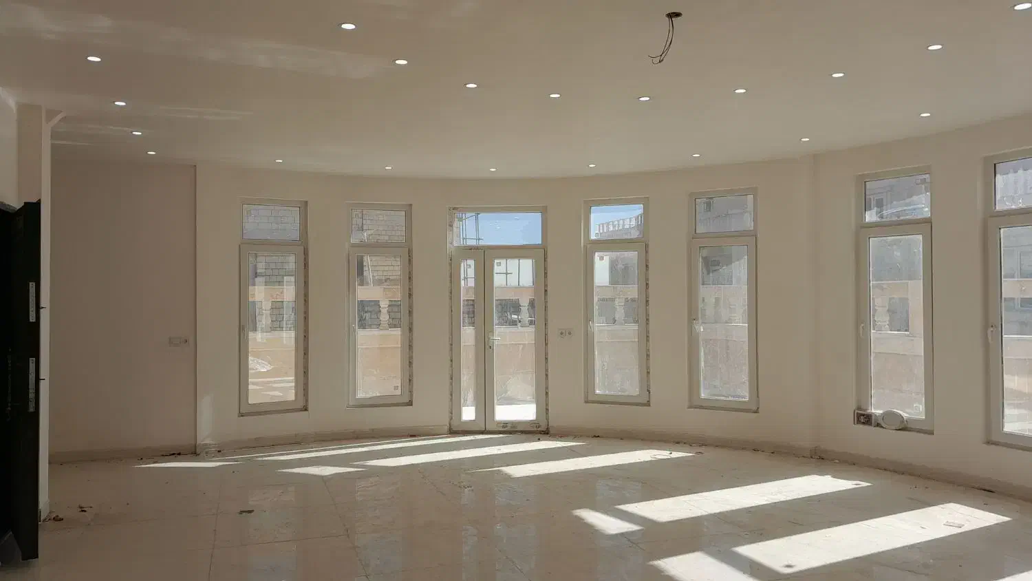 پنت ۲۵۰ متری/۳خواب /لاکچری/استخر و جکوزی|اجارهٔ آپارتمان|دورود, |دیوار